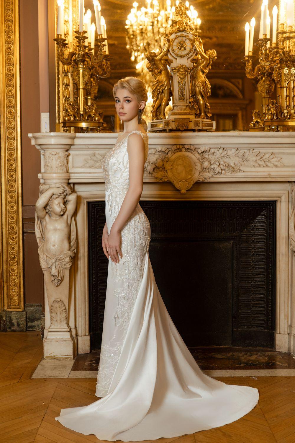 Sleeveless See-Through Chest Dress