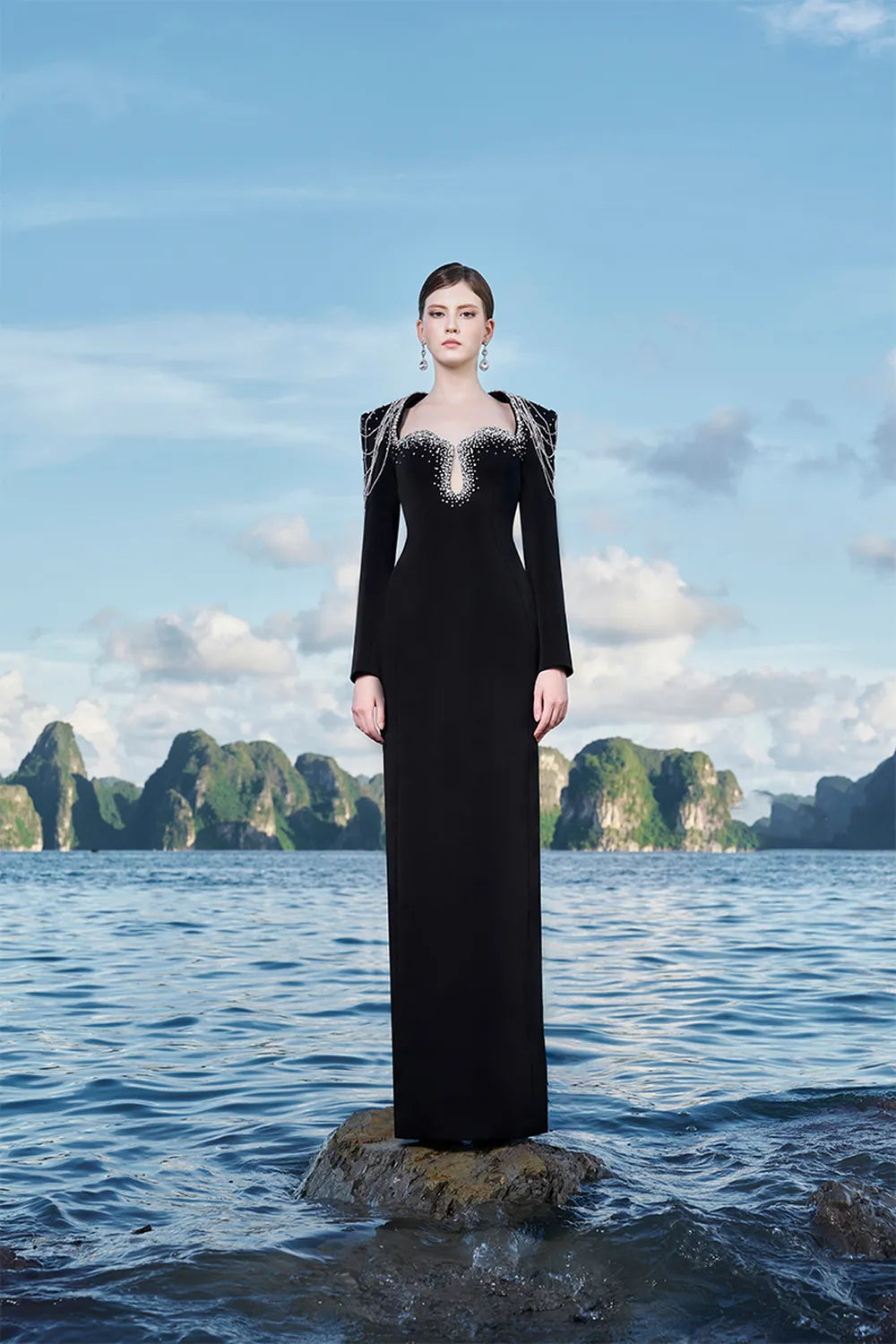 Tear Drop Chest Long Sleeves Straight Dress