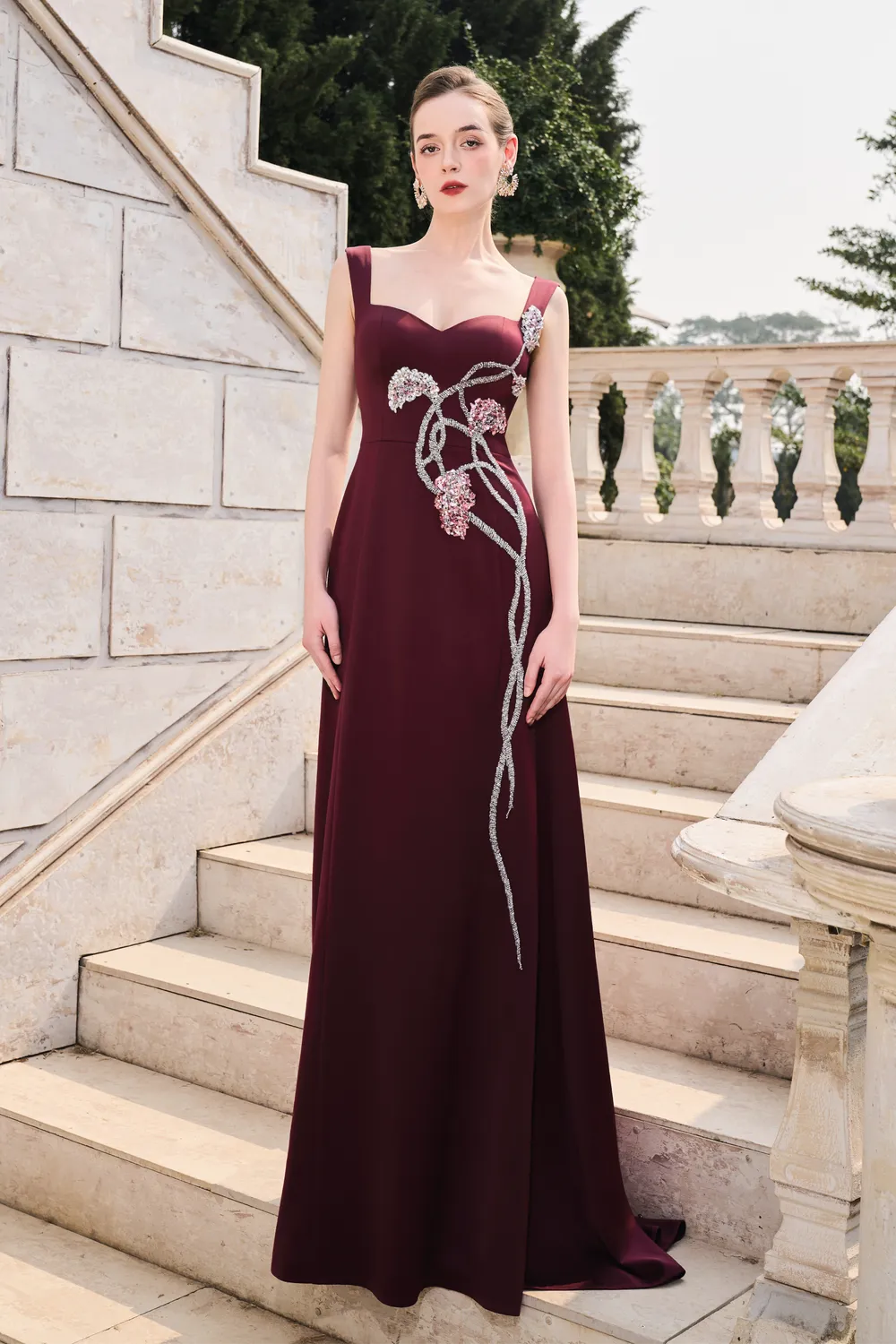 Short Cape Strappy Semi-Heart Dress Set