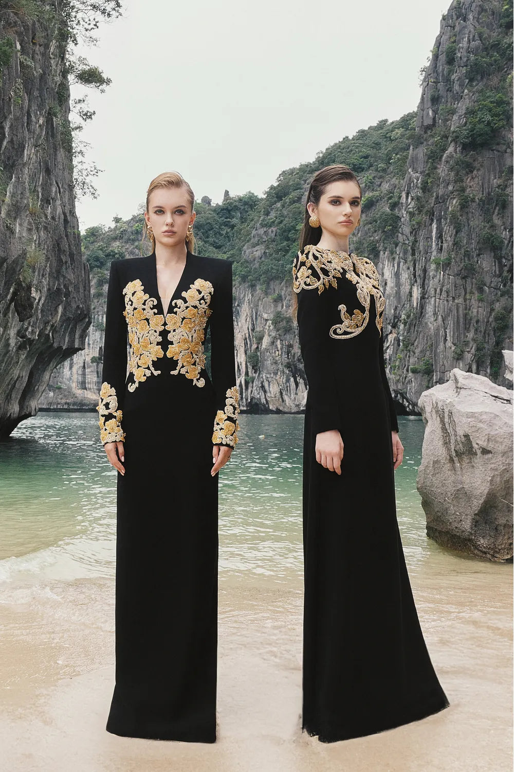 Symmetric 3D Pattern Embellished Straight Dress