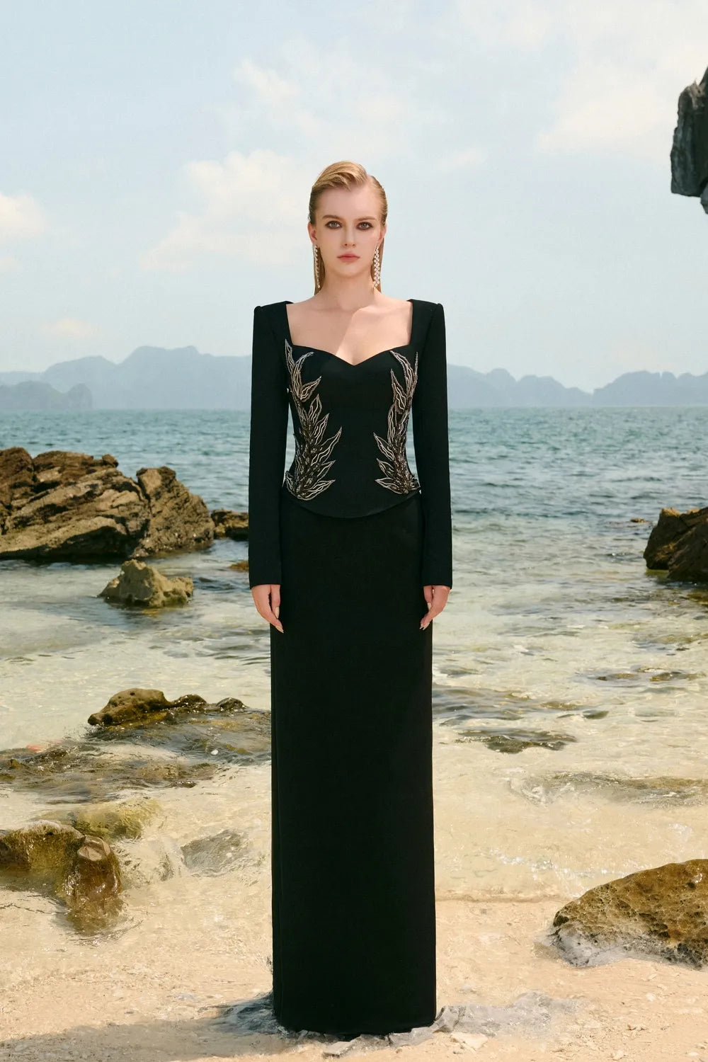 Long Sleeves Symmetric Crystal Embellished Dress