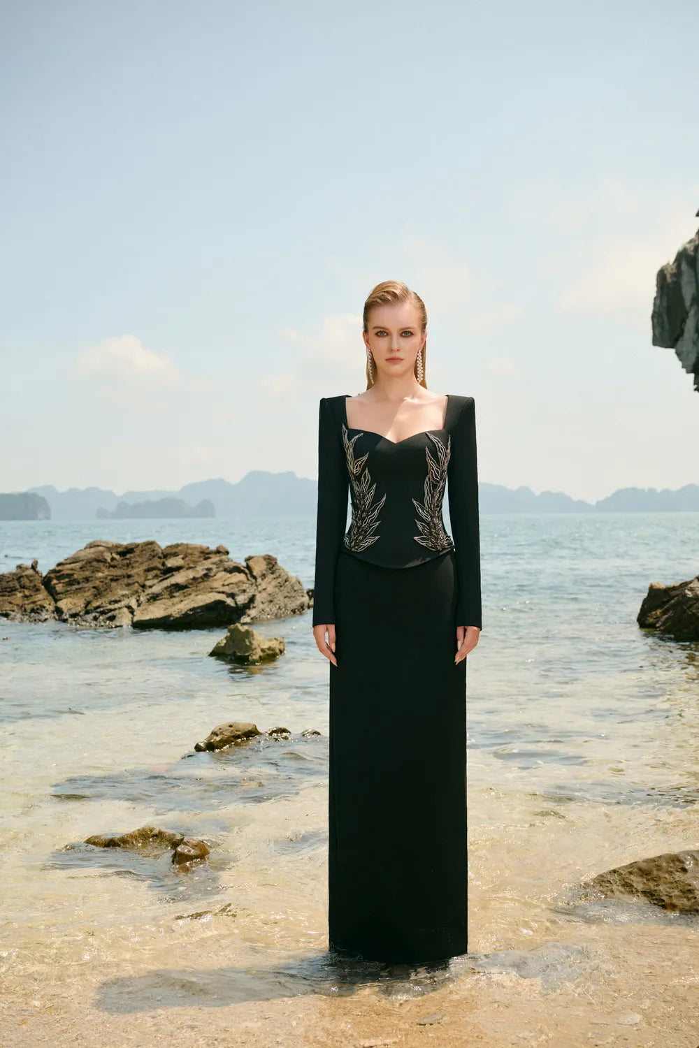 Long Sleeves Symmetric Crystal Embellished Dress