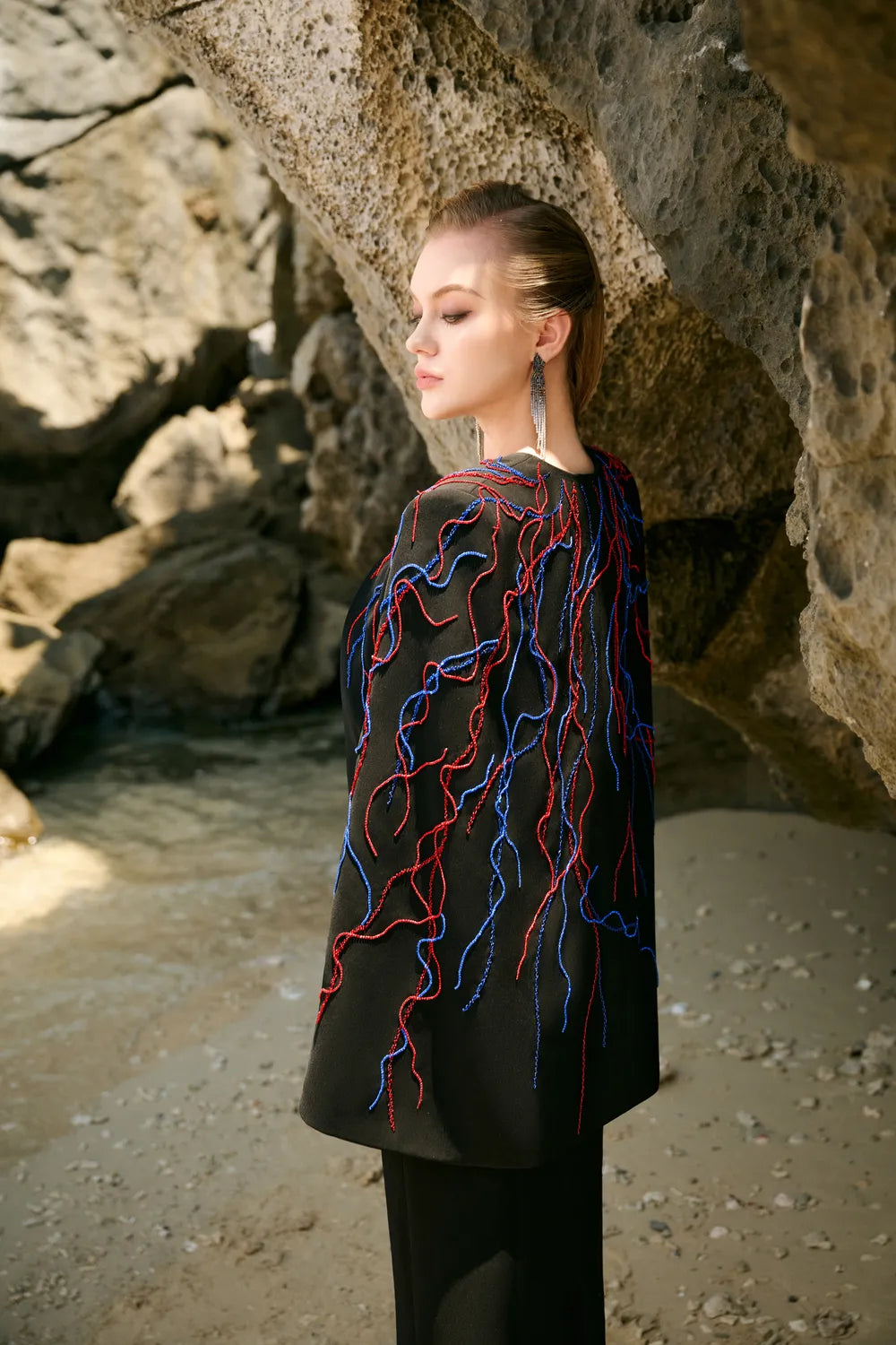 Wavy Crystal Embellished Flared Short Cape And Heart Chest Straight Dress Set