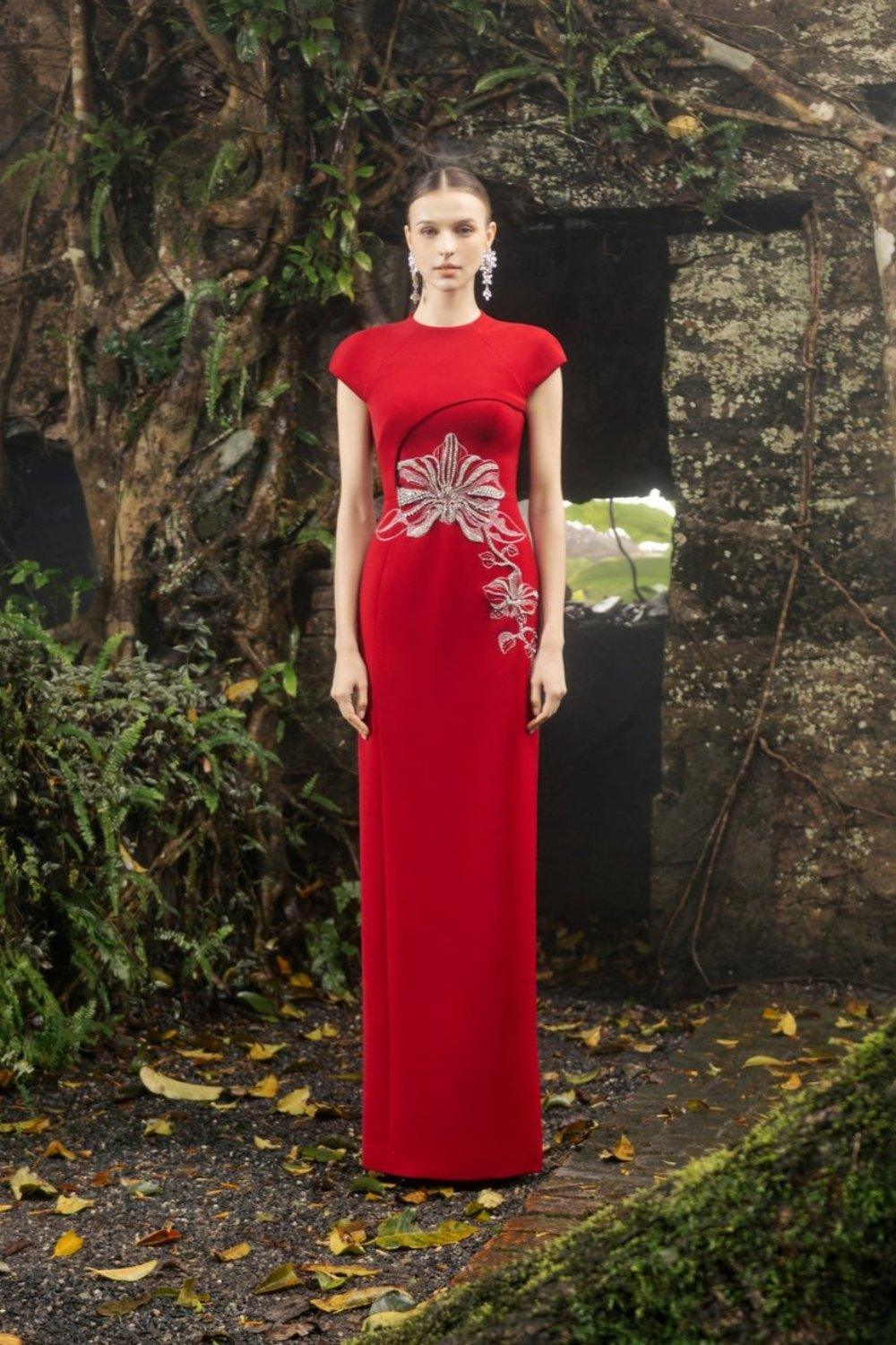 Short Sleeve Orchid Embellished Straight Dress