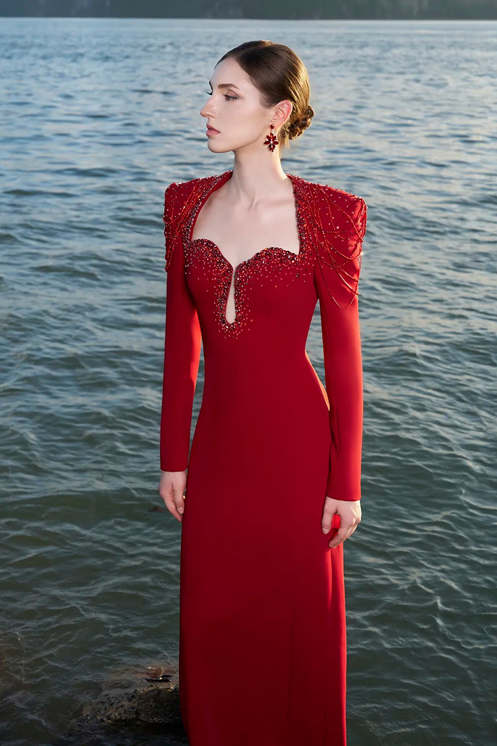 Tear Drop Chest Long Sleeves Straight Dress