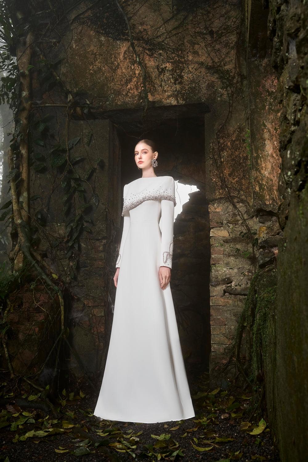 Diagonal Crystal-Embellished Shoulder A-Line Dress M / White Diagonal Crystal-Embellished Shoulder A-Line Dress M / White