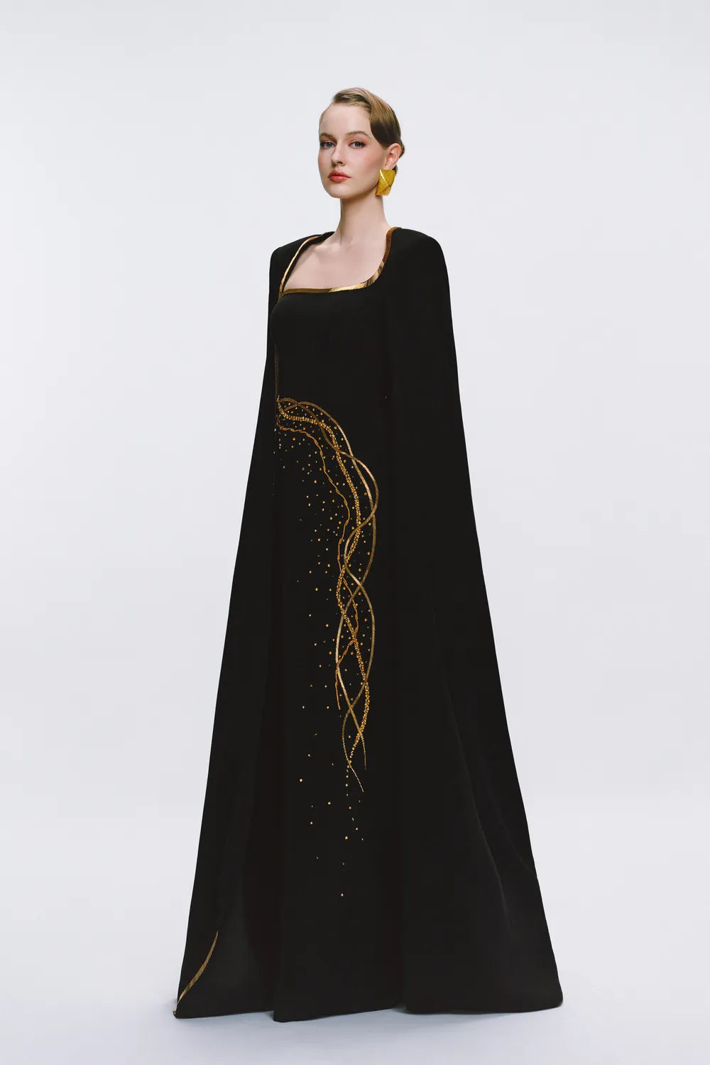 Wavy Neckline Shining Bead Line Cape Dress
