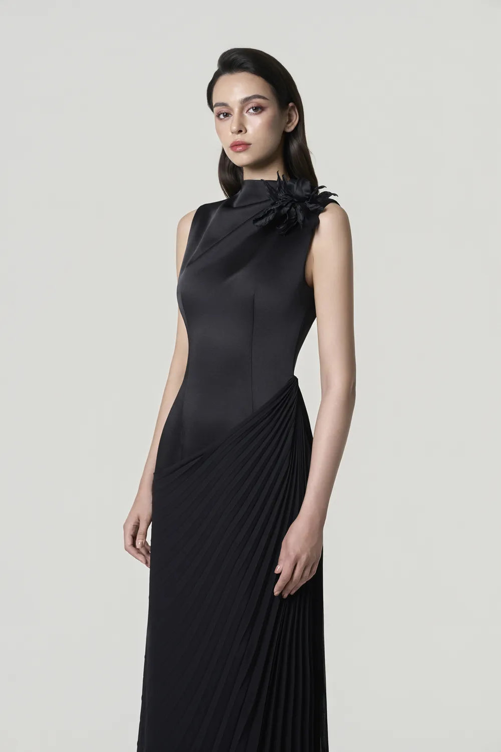 High Neck Diagonal Drop Waist Pleated Dress S / Black
