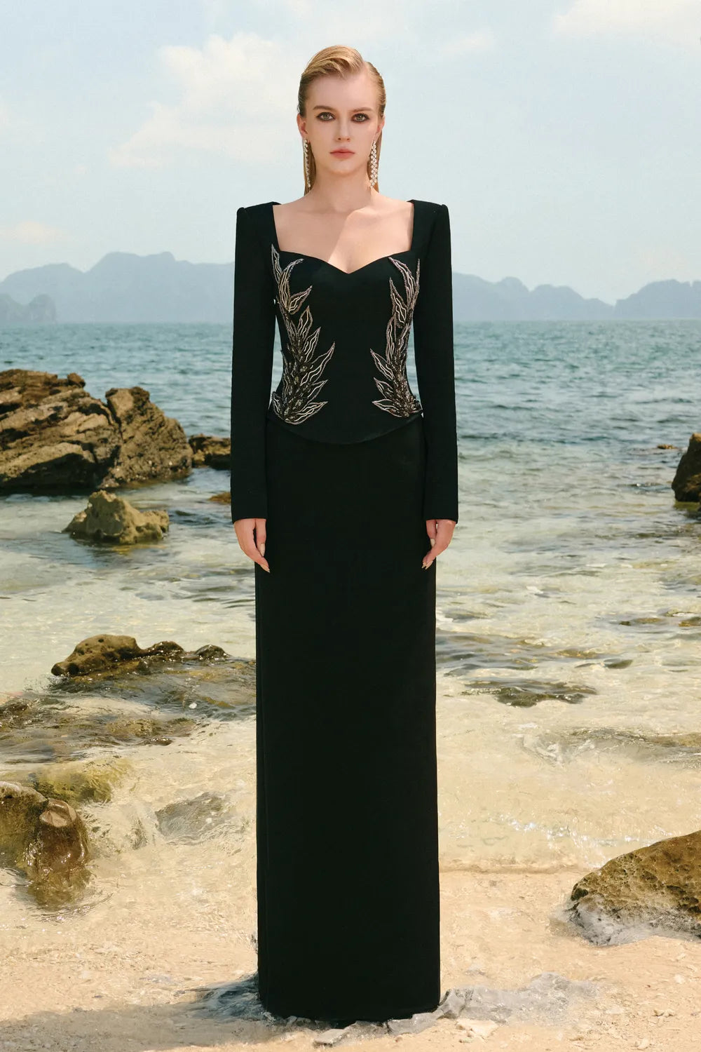 Long Sleeves Symmetric Crystal Embellished Dress