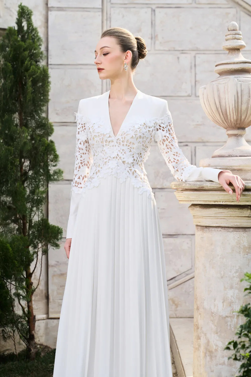 Long Sleeve Deep V-Neck Floral Pleated Dress