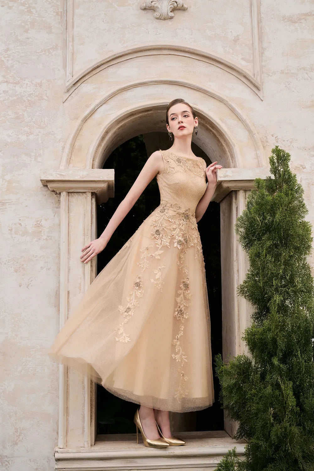 Sleeveless Boat Neck Draped A-Line Dress