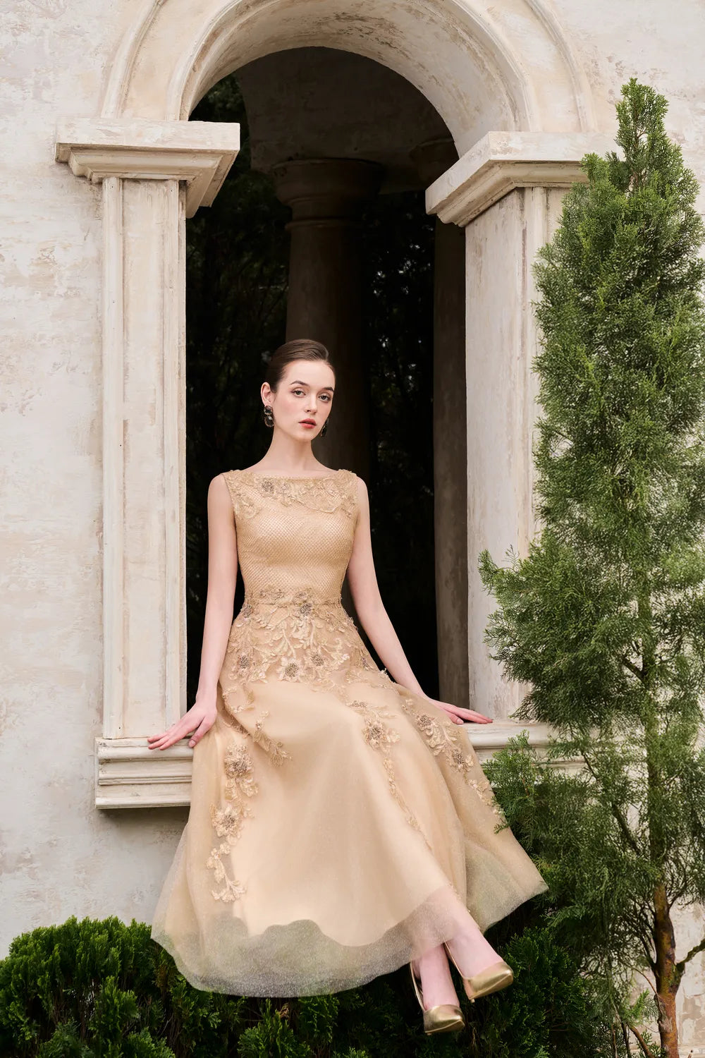 Sleeveless Boat Neck Draped A-Line Dress