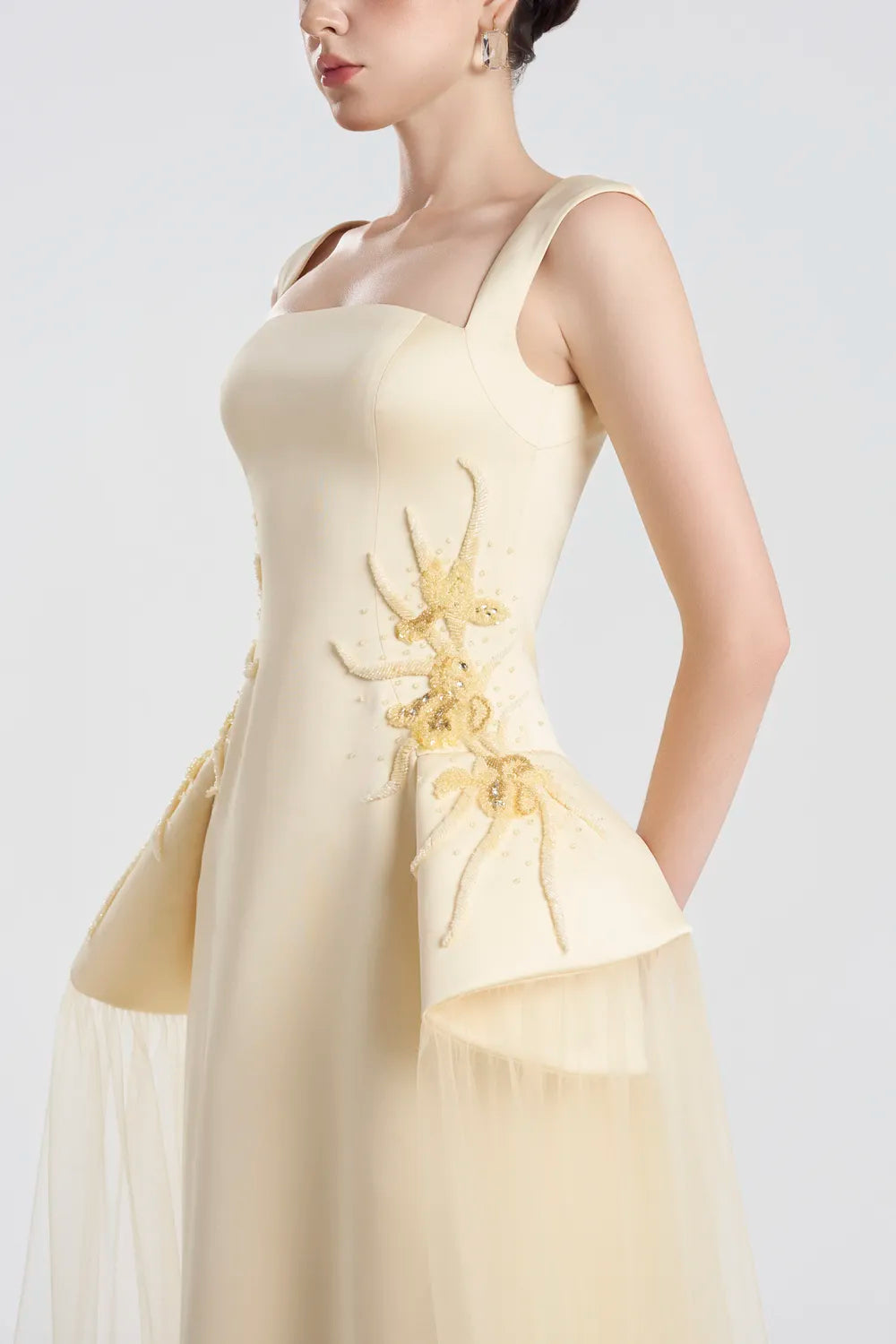 Layers Puffy Hip See-Through Long Flap Dress