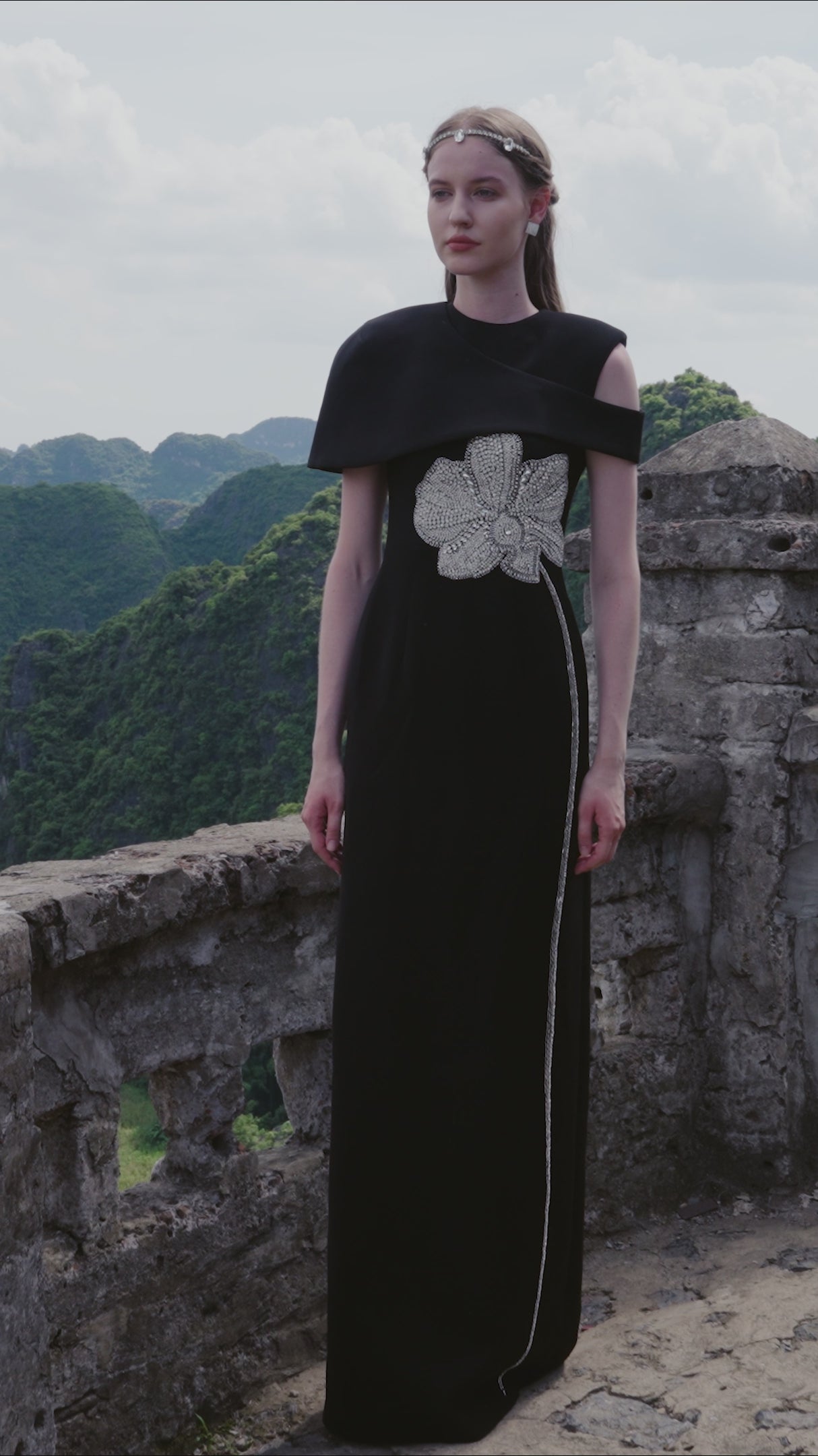 Asymmetric Shoulder Cape With Stone Orchid Patterned Dress Set