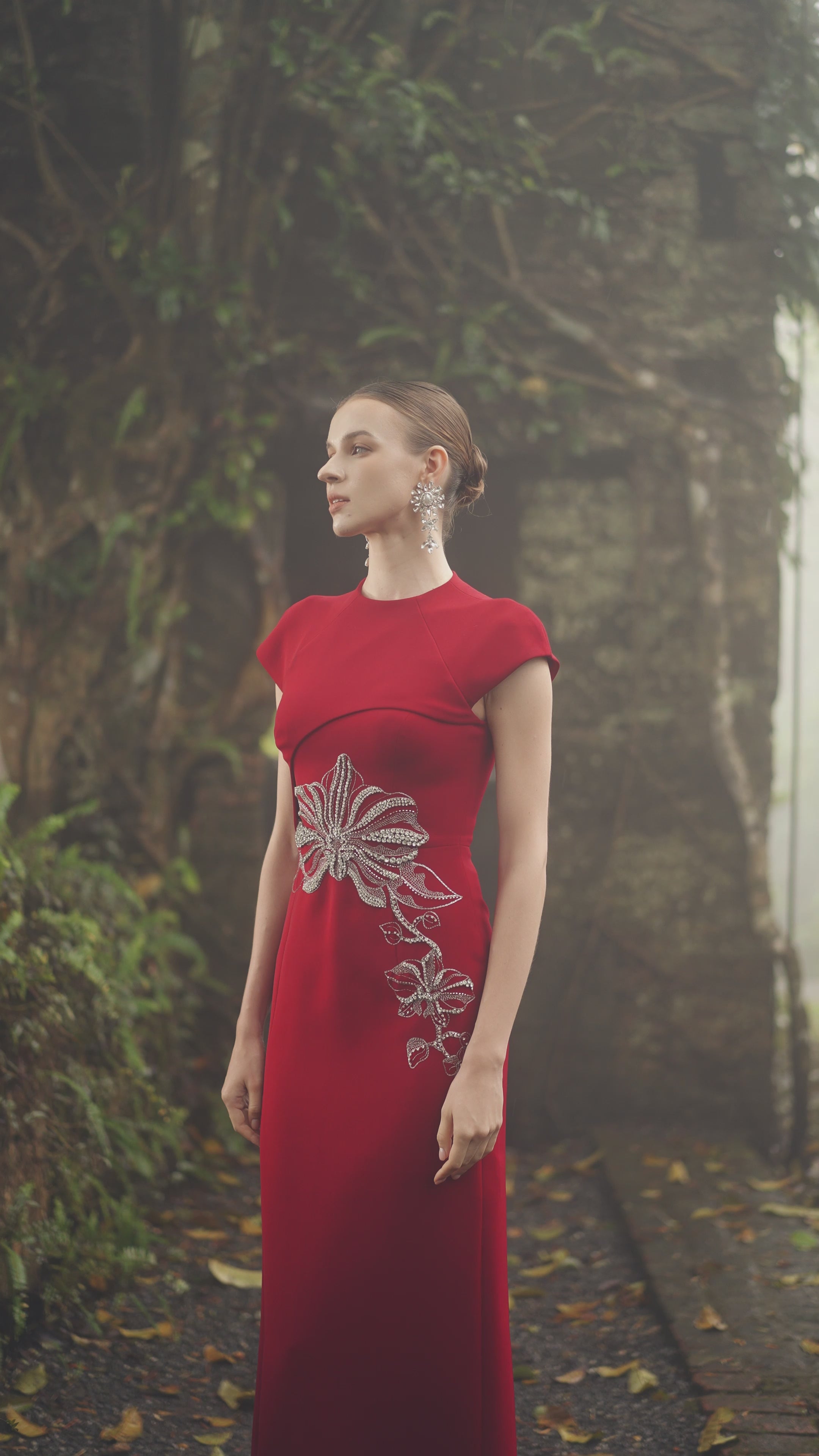 Short Sleeve Orchid Embellished Straight Dress