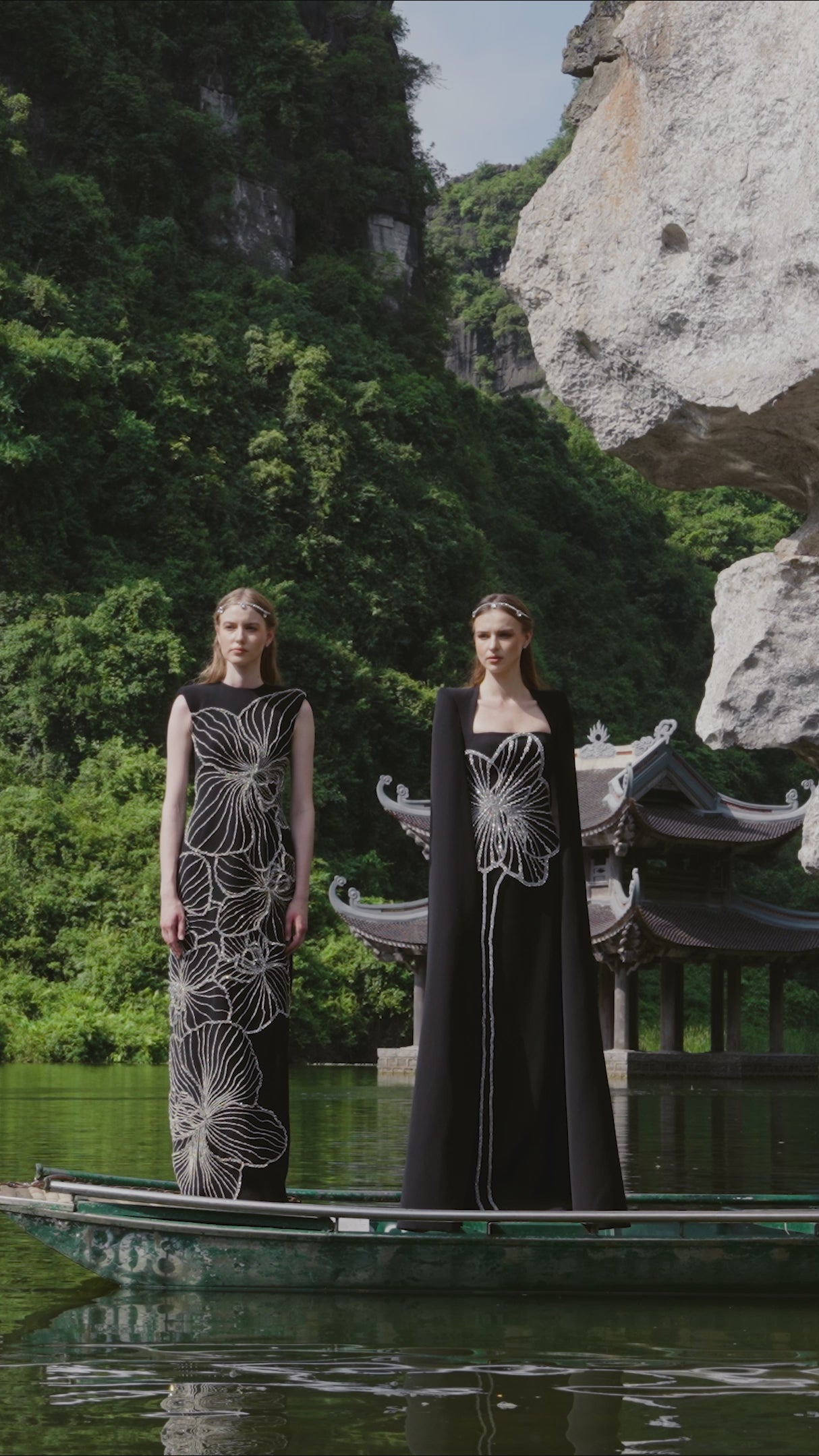 Sleeveless Orchid Crystal Patterned Dress