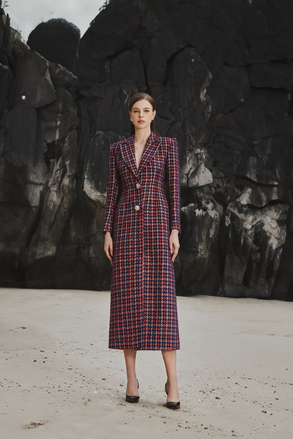 Single Breasted Manteau With Two Buttons