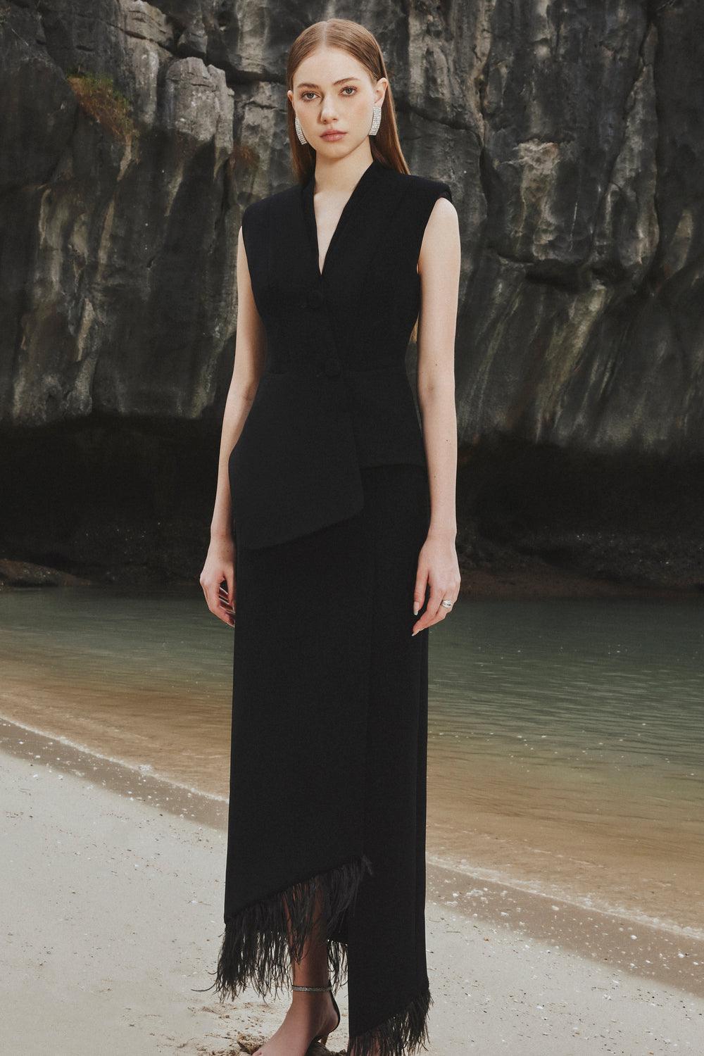 Asymmetric Sleeveless Blazer And Feather Skirt Set