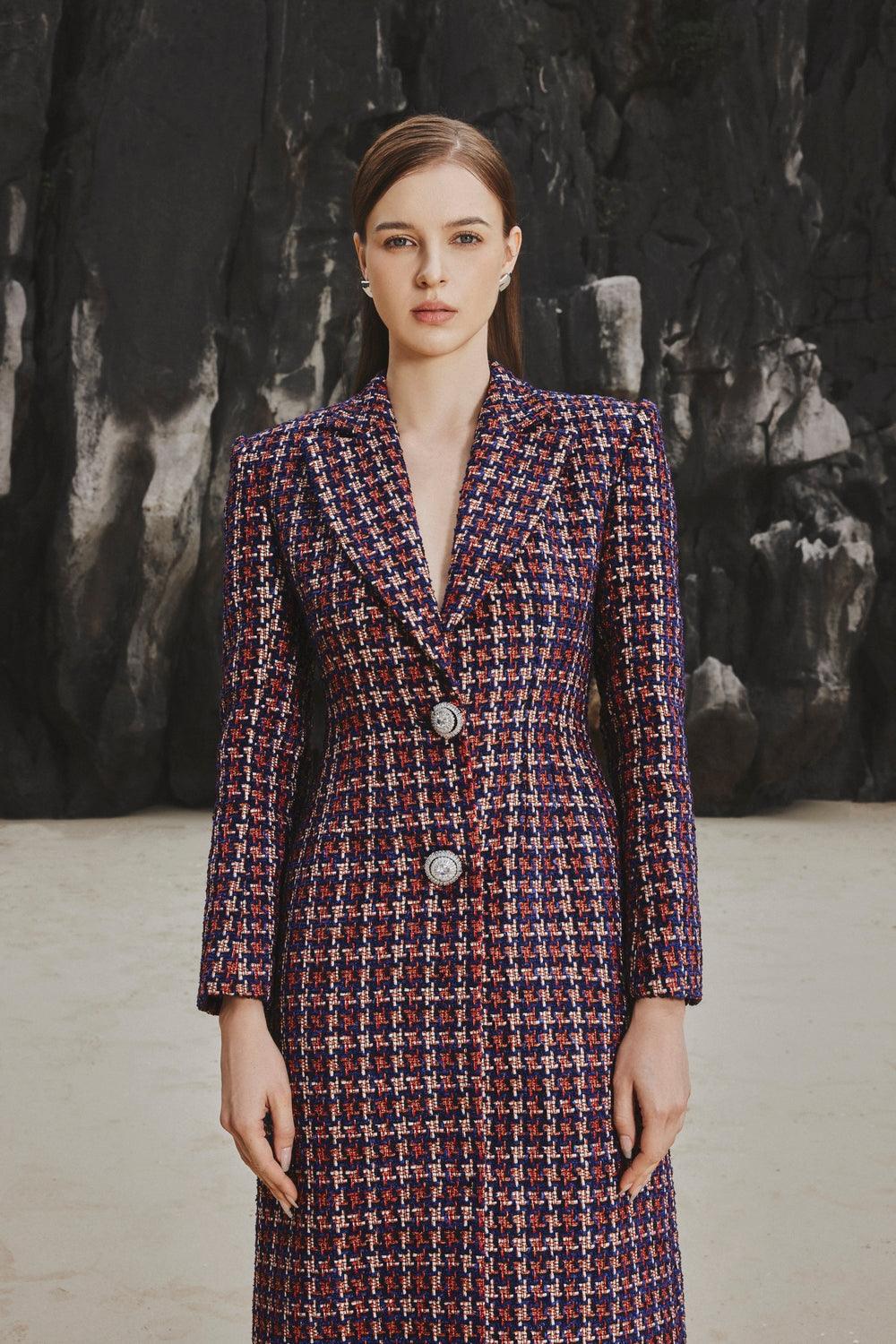 Single Breasted Manteau With Two Buttons