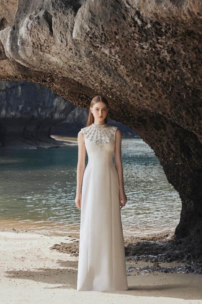 Sleeveless Bodycon Full Dress With Stone Embellishment - TRACY COUTURE