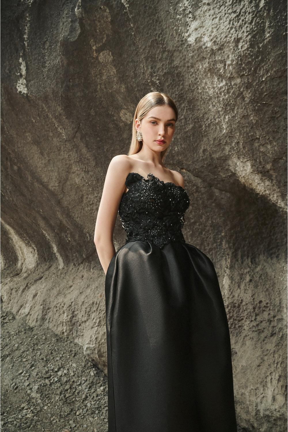 Strapless Dress With Embroidery Pattern