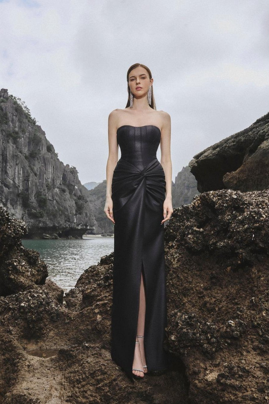 Strapless Knotted Bodycon Maxi Dress M / Black